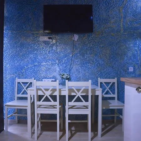 Saba'S Apartment Кутаиси Экстерьер фото