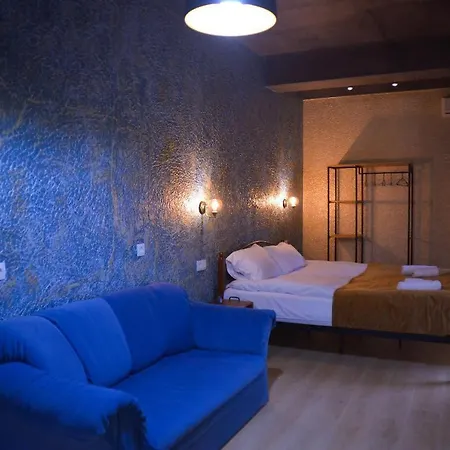 Saba'S Apartment Кутаиси Экстерьер фото