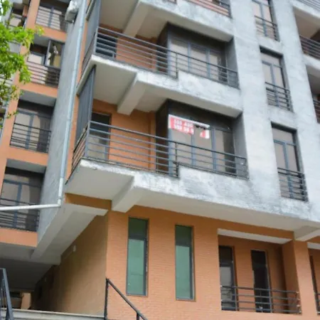 Saba'S Apartment Кутаиси Экстерьер фото